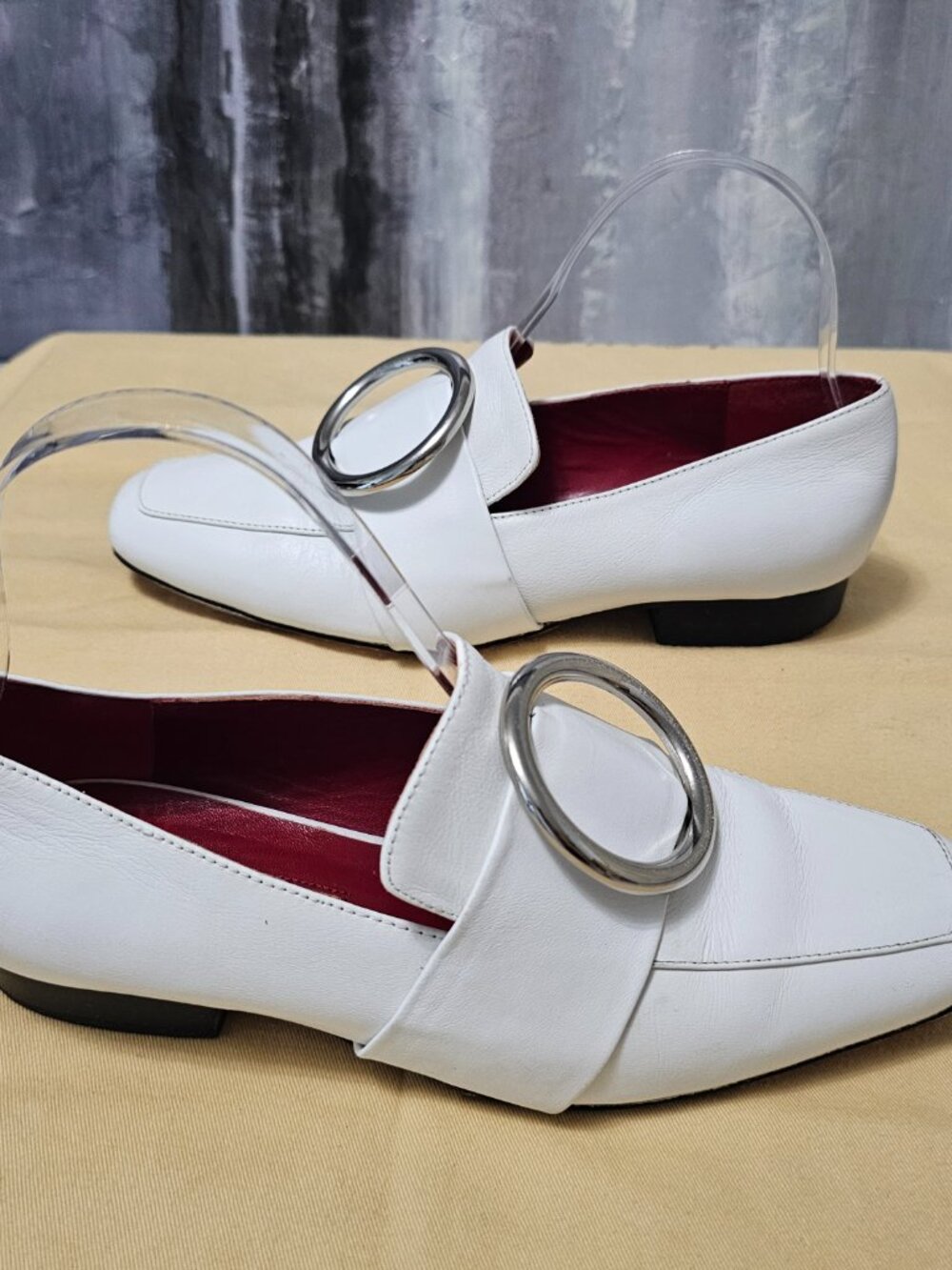 Dorateymur Harput White Leather Loafers with Silver-Tone Ring - Women's Size 6 - Picture 3 of 8